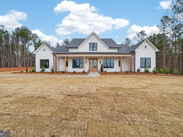 2020 Clearwater Dr, White Plains, GA 30678