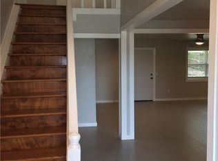 613 S Patterson Dr, Moore, OK 73160