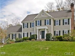 28 Oneill Ct, Ridgefield, CT 06877