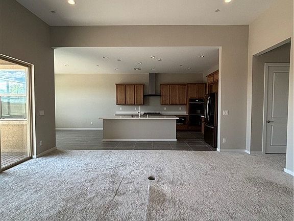 4th image of 11831 Giroma Ave