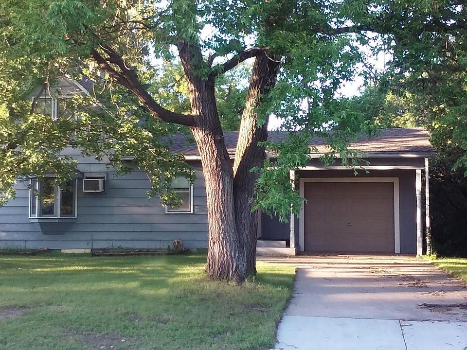 1st image of 609 Holden Ave