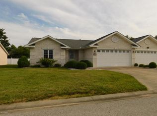 603 Lake Harbor Dr, Marion, IL 62959