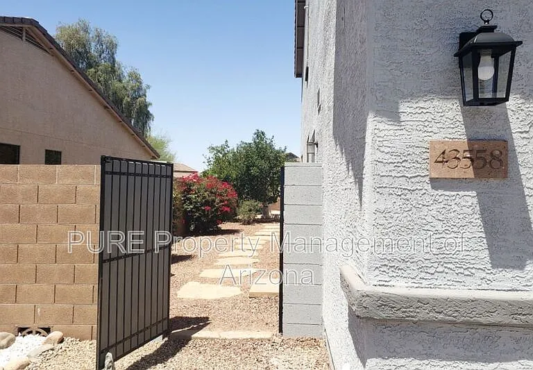 43558 W Oster Dr — Photo 31