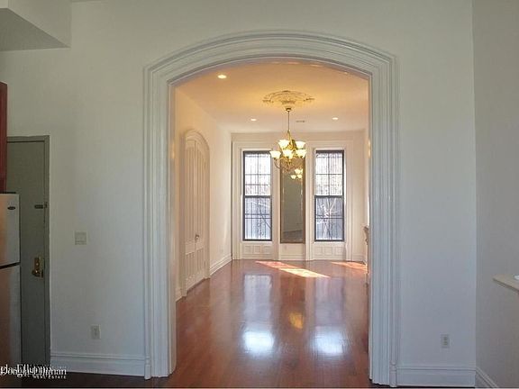 5th image of 627 Saint Marks Ave