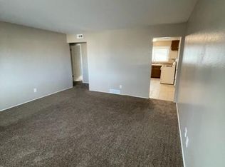 1022 Tomasita St NE, Albuquerque, NM 87112