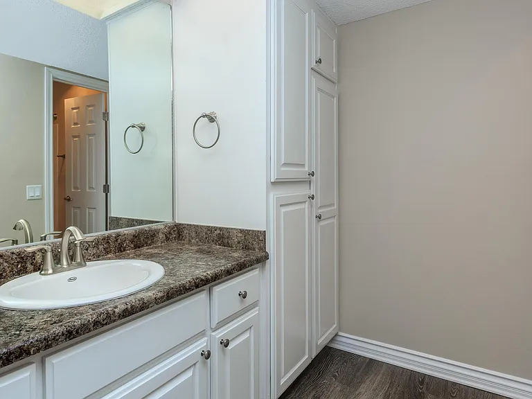 Birchwood Village Apartment Homes — Photo 39