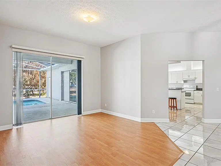 918 Academy Dr — Photo 35