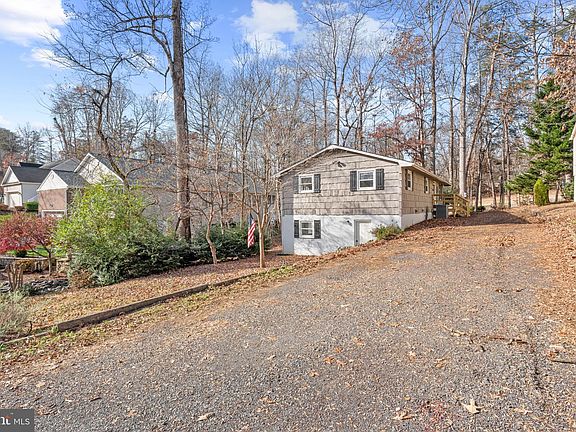 2nd image of 1309 Eastover Pkwy