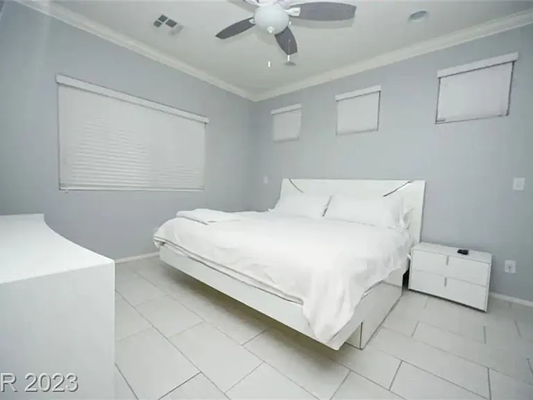 8333 Spanish Creek Ct — Photo 17
