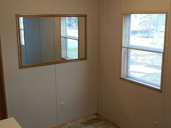 2nd image of 30 Berry Ln