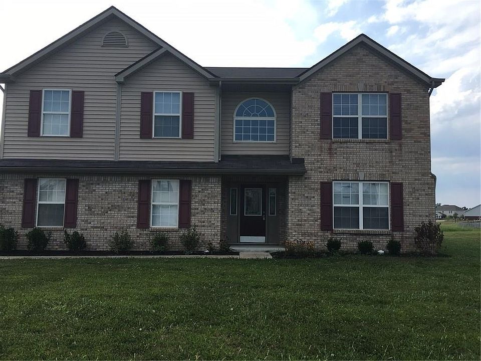 1st image of 7108 N Chelmsford Dr
