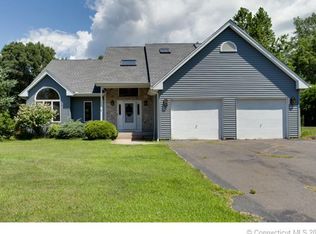 6 Sachem Rd, Plainville, CT 06062