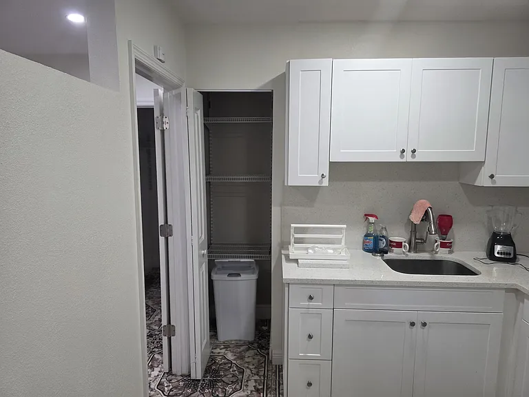 107 Valley Cir #A — Photo 4