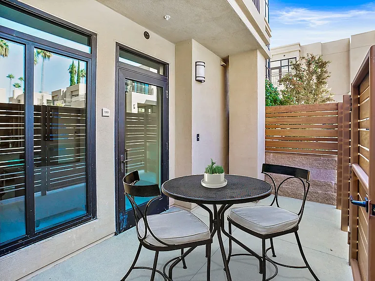 Residences at Village Walk — Photo 36