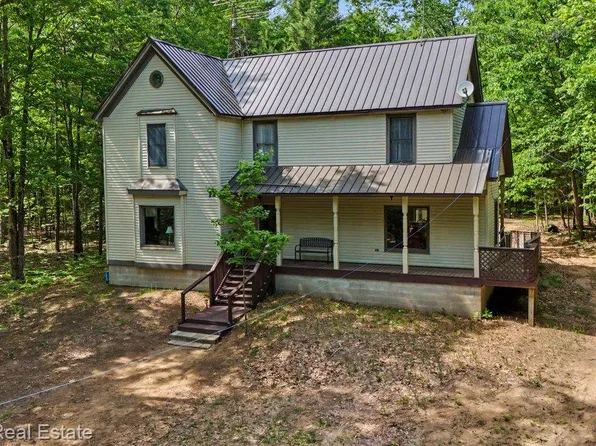 175 Bishop Rd, Sterling, MI 48659