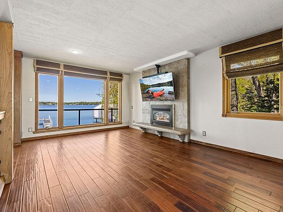 4th image of 1340 Rest Point Ln