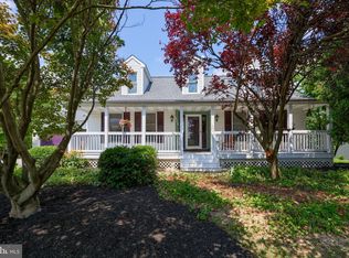 529 Crestwood Dr, Red Lion, PA 17356