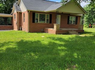 989 Sparta Hwy, Crossville, TN 38555