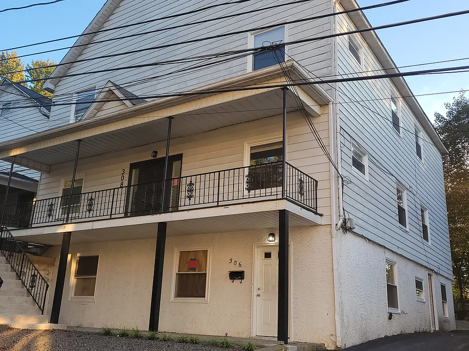 308 Morse Ave #B