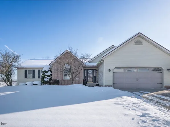 789 Meadow View Dr NW, Canal Fulton, OH 44614