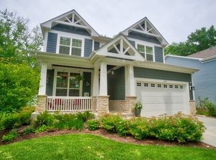 1942 Thornwood Ln, Northbrook, IL 60062