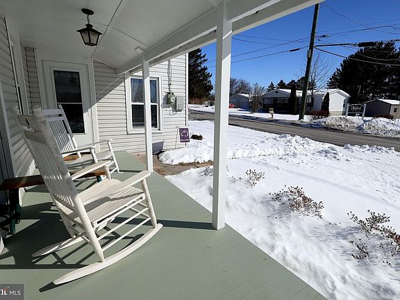 4th image of 153 Manor Rd