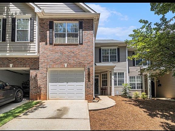 3rd image of 58 Hammock Pl SE