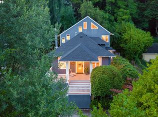 1361 SW Broadway Dr, Portland, OR 97201