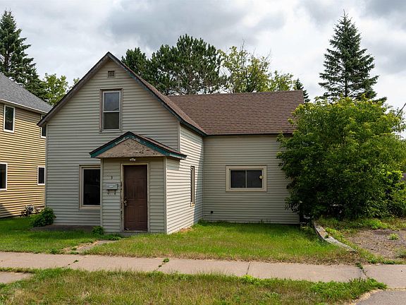 2nd image of 736 Laurel St