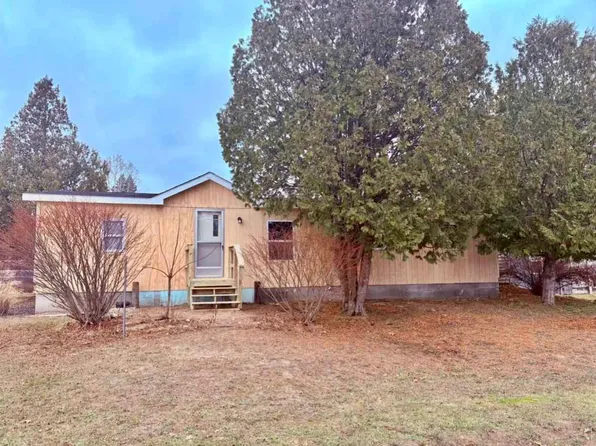 315 Elm St, East Jordan, MI 49727