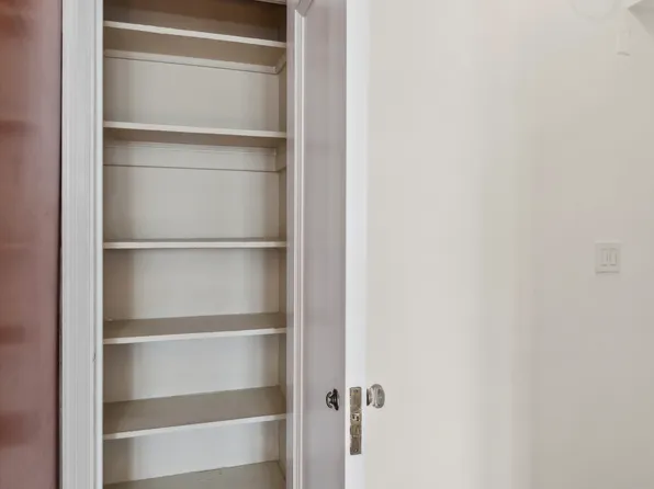 5 Tudor City Place image 16 of 22