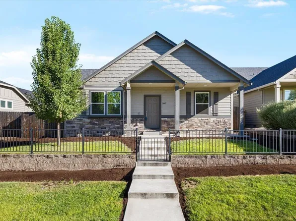 1449 Spring St, Medford, OR 97504