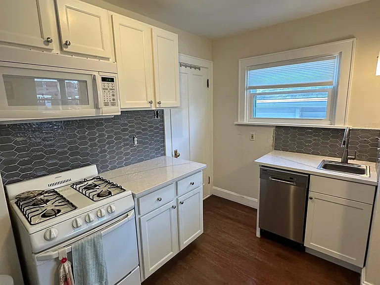 5554 Dunning Pl — Photo 13