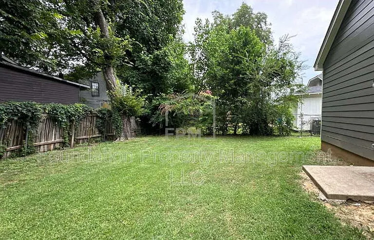 1470 Lyndale Ave — Photo 26
