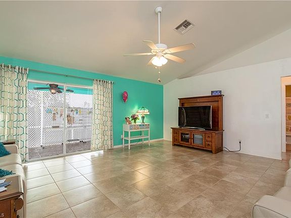 2nd image of 2711 NE 4th Pl