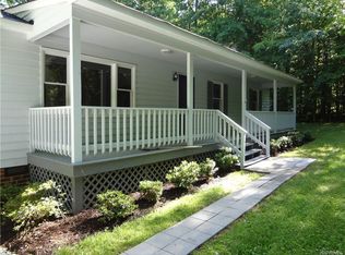 2518 Log Cabin Rd, Maidens, VA 23102