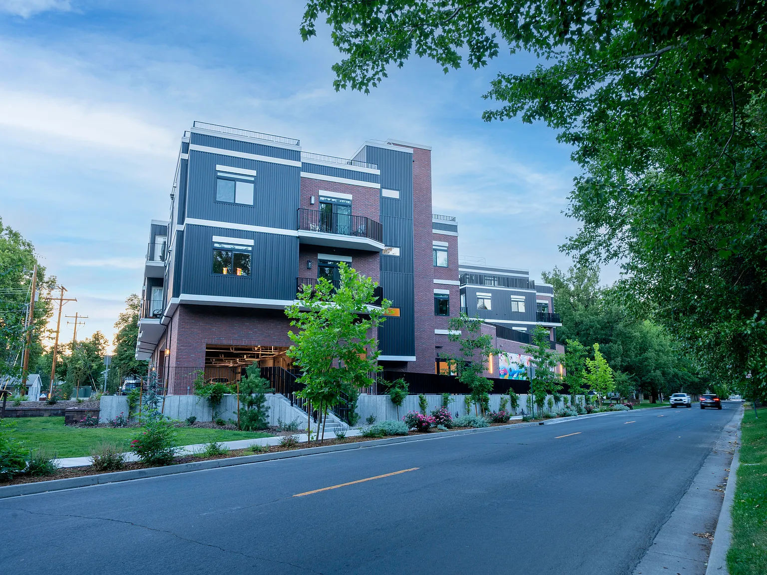 700 Riverside Drive - Passage Reno — Photo 3