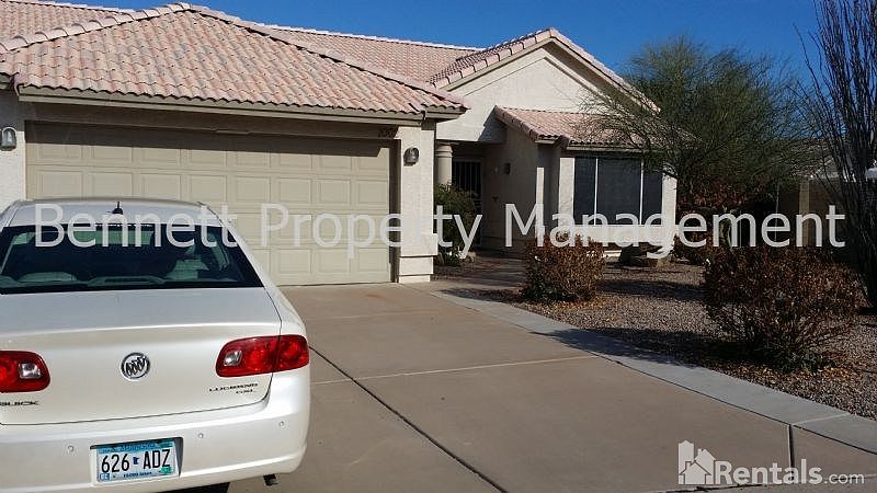 1st image of 1002 S Sinova Cir
