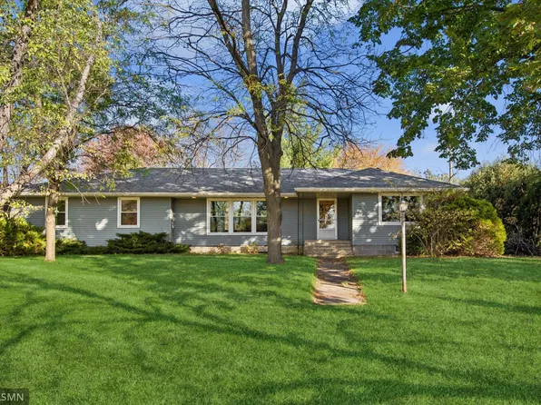 924 Main St W, Cannon Falls, MN 55009