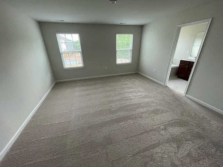 4846 Randall Rd — Photo 10