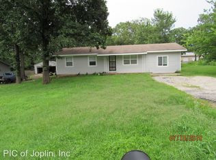 123 Rocky Ln, Carl Junction, MO 64834