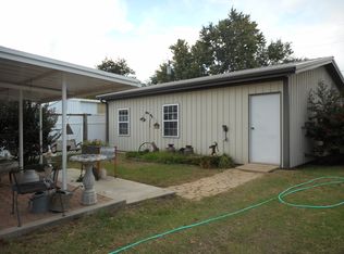 213 W Fresno Ave, Ponca City, OK 74601
