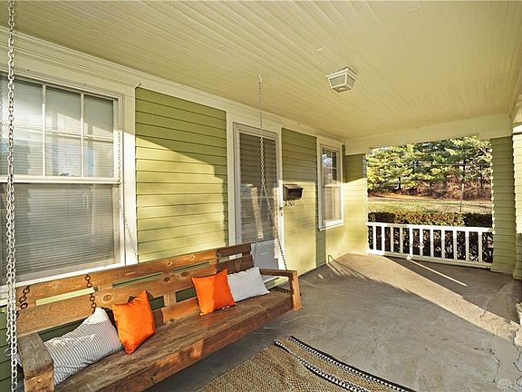 3rd image of 2307 Linden Ave