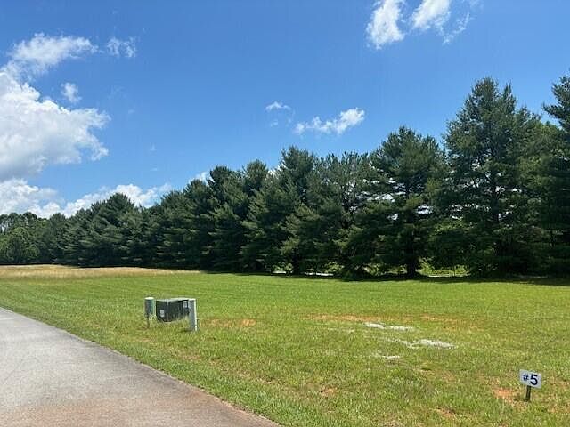 1st image of 56 Blackberry Ln