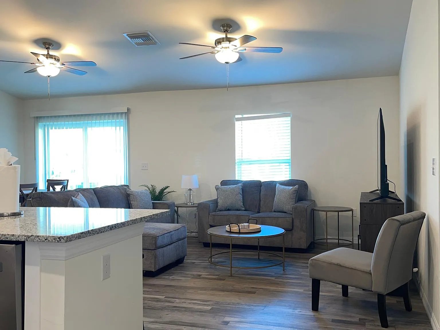 4 bed, 1665 sqft, $3,200 — Photo 4