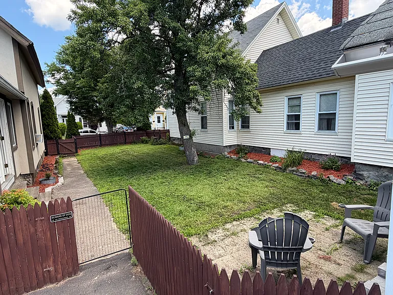 Yard Alleyway Access