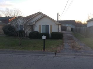 108 Hoffman Ln, La Grange, KY 40031
