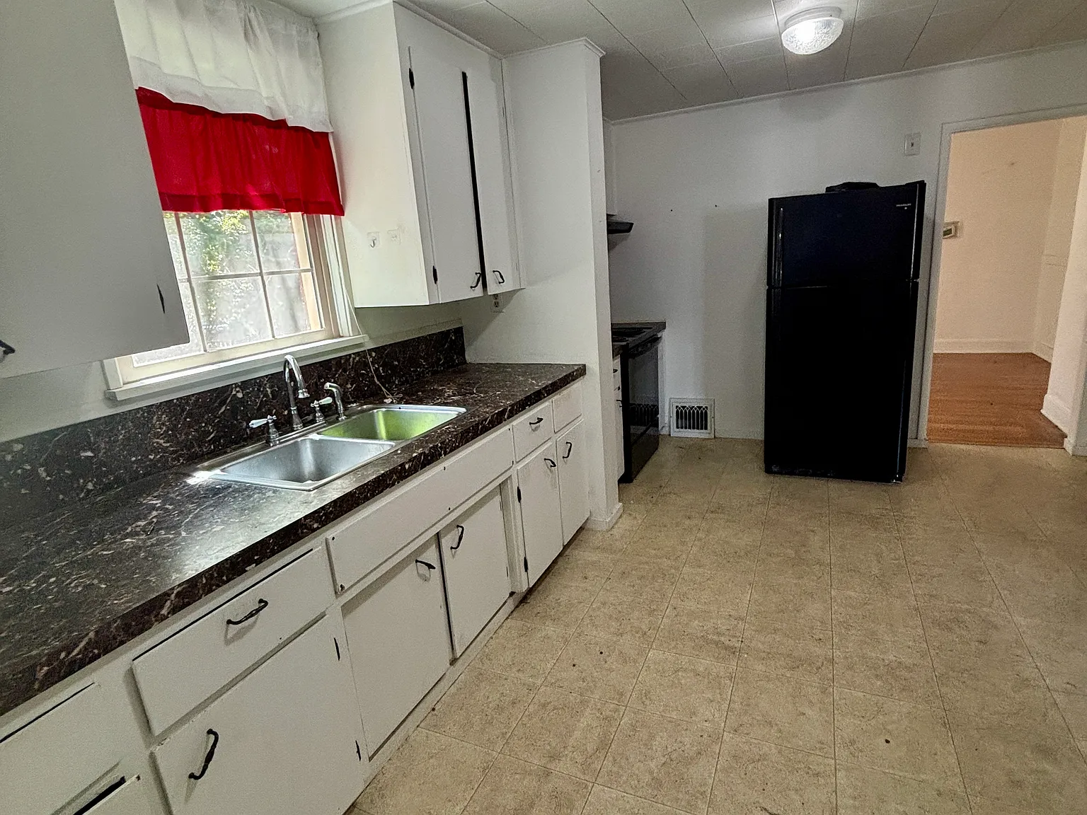 1 bed, 850 sqft, $1,850 — Photo 3