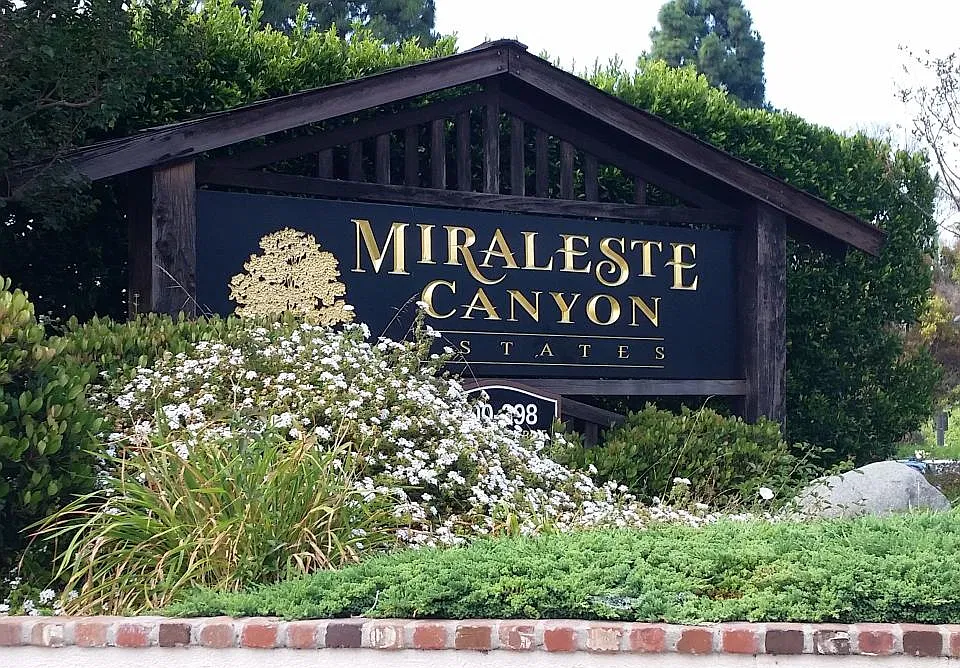 318 Miraleste Dr #147
