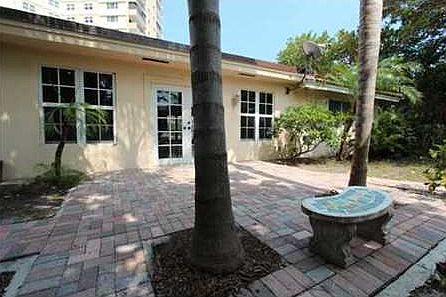 5th image of 1211 Hibiscus Ave